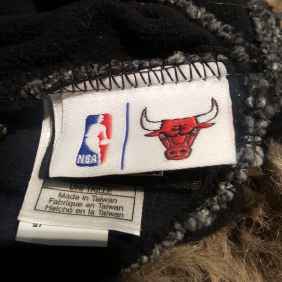 ⛔SOLD⛔ Adidas Chicago Bulls Ear Flap Winter Hat - Picture 5 of 5